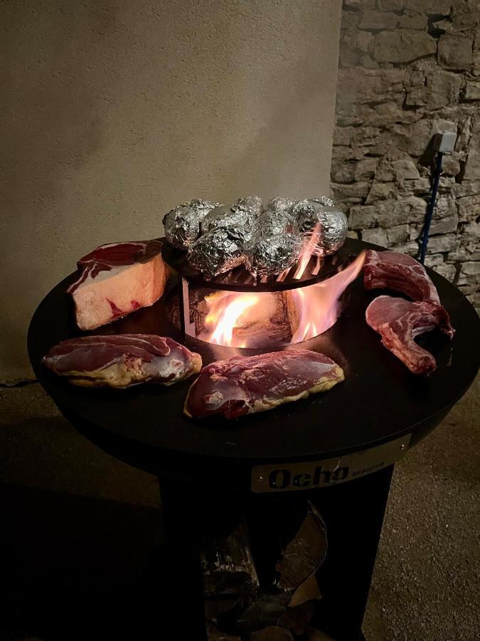 Cote-Et-Vins Gite Du Prieure Шани Екстериор снимка