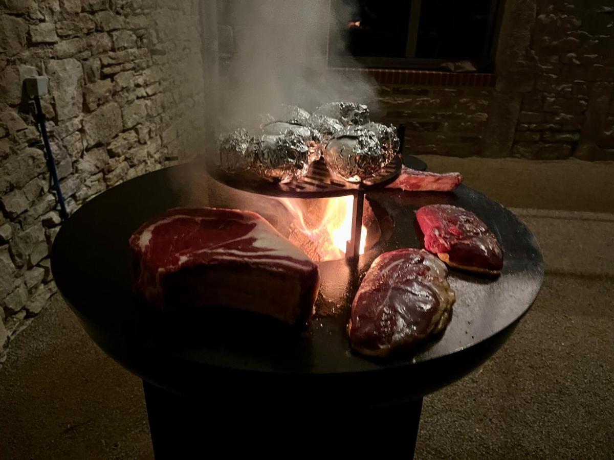 Cote-Et-Vins Gite Du Prieure Шани Екстериор снимка